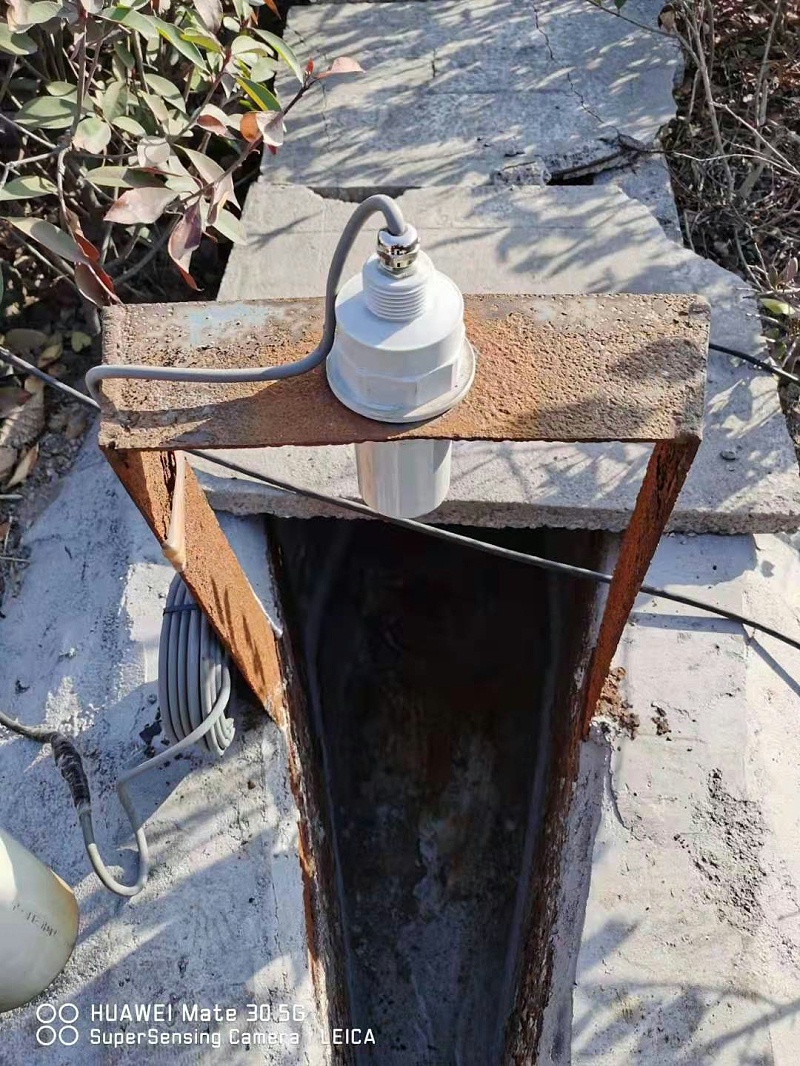 超聲波明渠流量計安裝調(diào)試現(xiàn)場